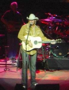 Alan Jackson bei den Cheyenne Frontier Days am 25. Juli 2003. Bild: Frieder Frotscher