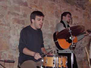 Andy Behrens und Danny Ray Martin  am 12. Februar 2004 in B�hl im Sch�tte-Keller. Bild: Hauke Str�bing