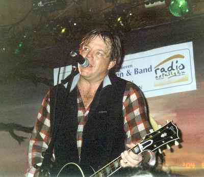 Pat Green am 1. Mai 2004 in Untermeitingen. Bild: D�rthe Messing