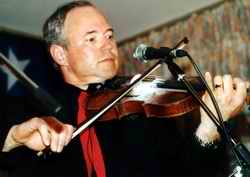 Raymond McLain in Neus�dende beim 39. Pfingstfestival. Bild: Friedrich Hog