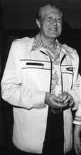 Bashful Brother Oswald, Beecher Pete Kirby hinter der B�hne der Grand Ole Opry